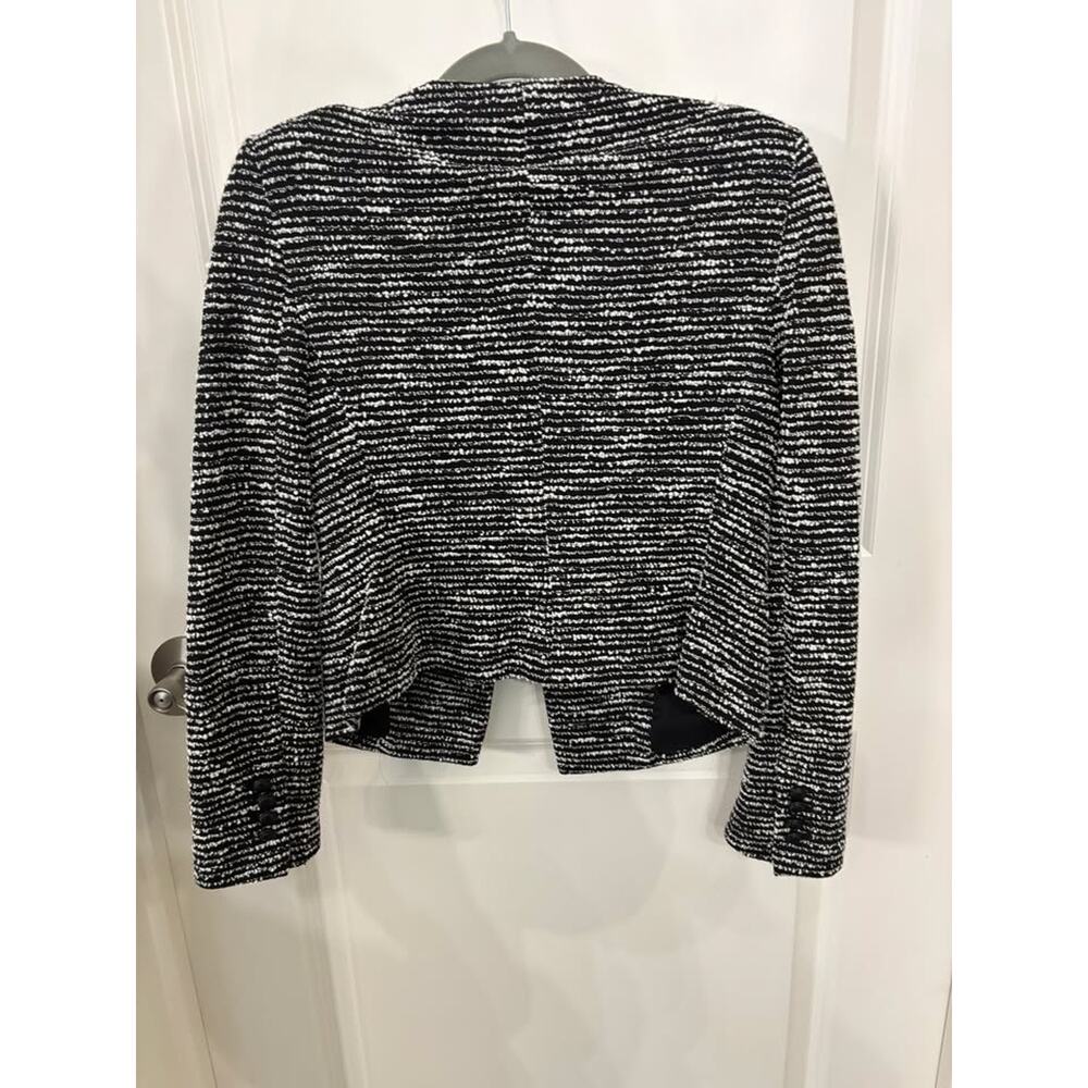 Express Jacket - Picture 2 of 3